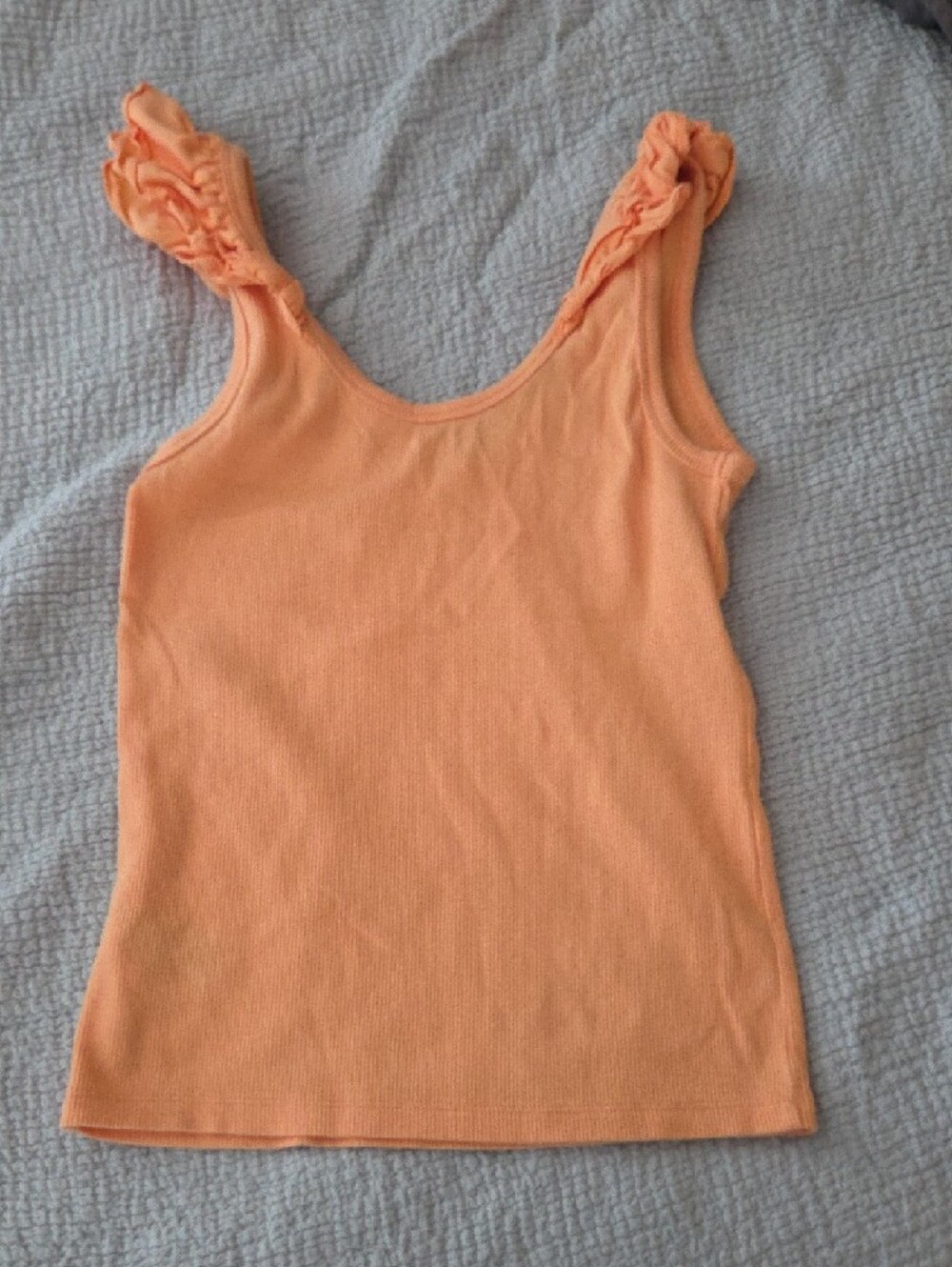 Old Navy Peachy Ruffled Strap Ribbed Tank - Picture 5 of 5
